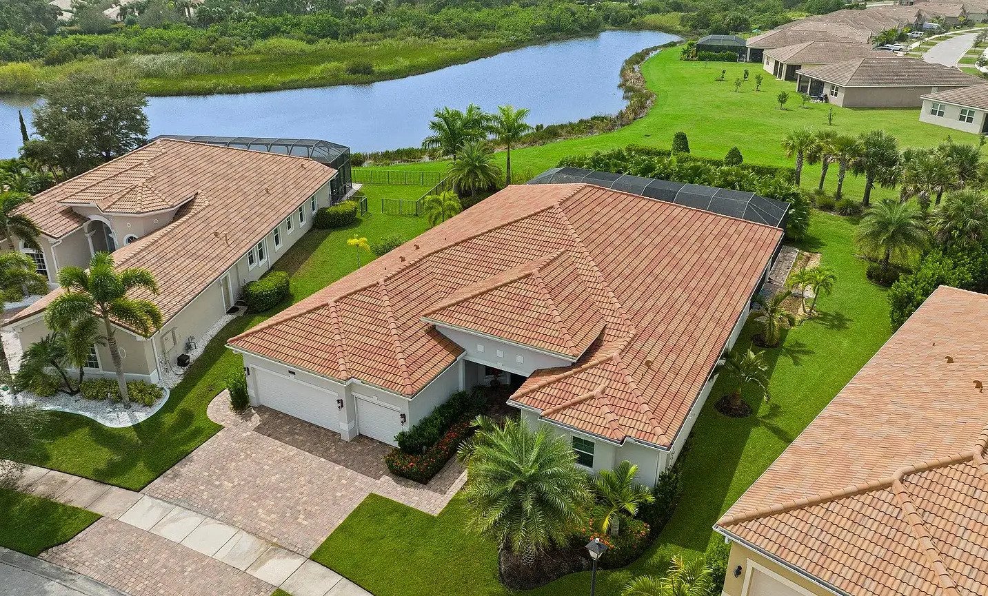 MLS-ready real estate drone photo of Miami home